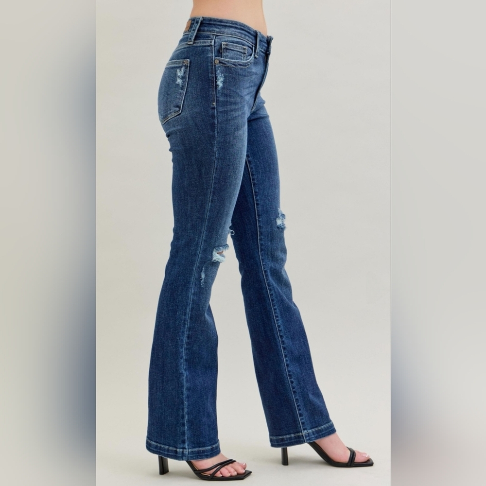 Judy Blue Mid Rise Dark Wash Hand Sand Distressed Bootcut Denim Jeans 13/31 NEW - Picture 9 of 16